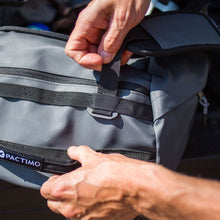Load image into Gallery viewer, Shuttle Duffel 40L