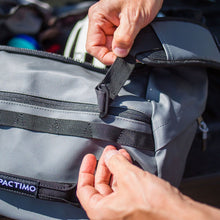 Load image into Gallery viewer, Shuttle Duffel 40L
