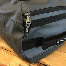 Load image into Gallery viewer, Shuttle Duffel 40L
